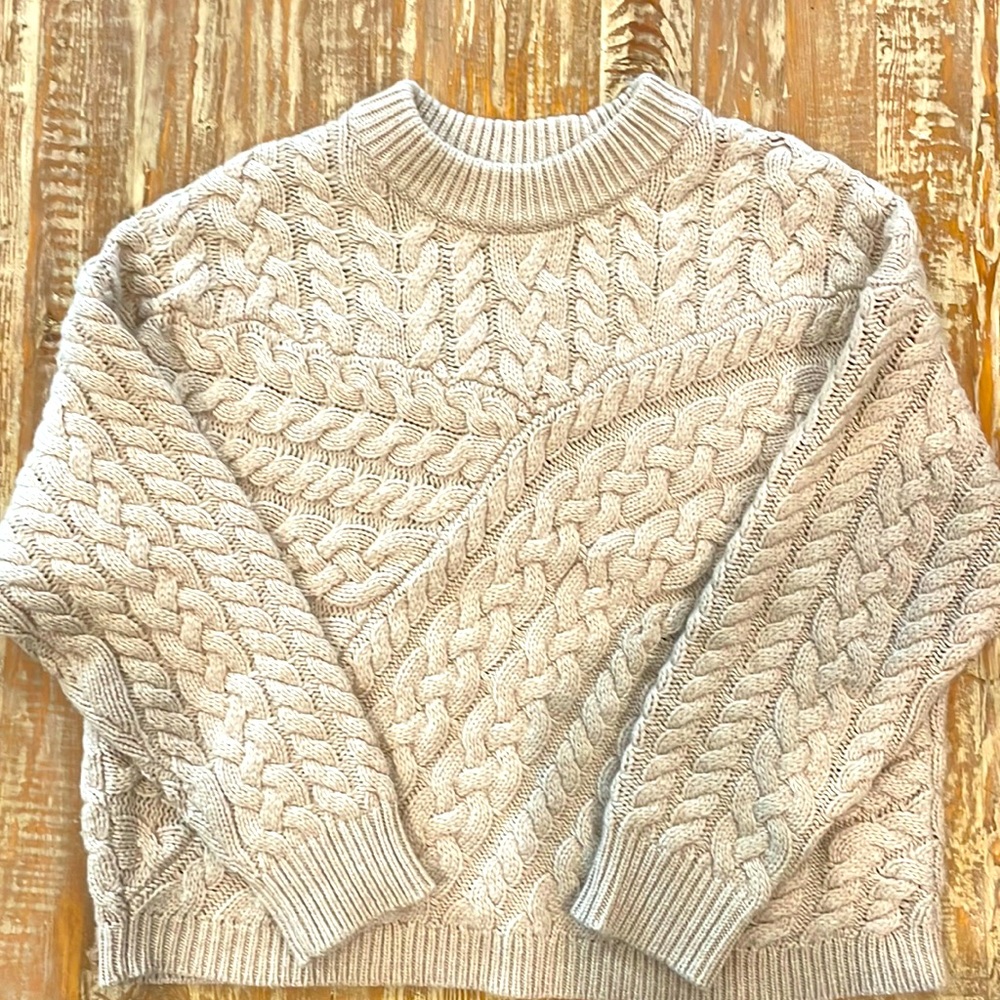 J. Crew Curved Cable Knit Sweater size L in Heather Stone